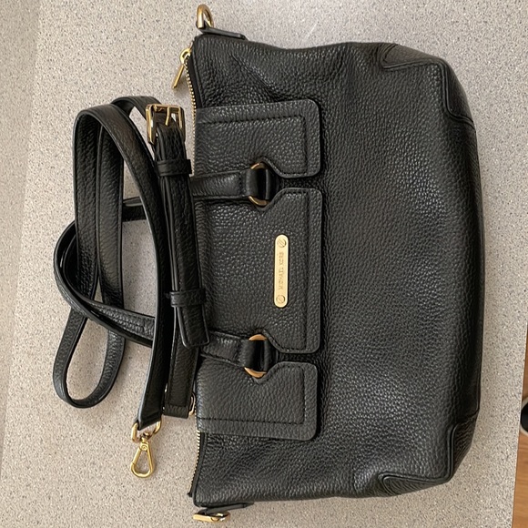 MICHAEL KORS Black Leather Purse. EUC. Discounted shipping! - Picture 14 of 16